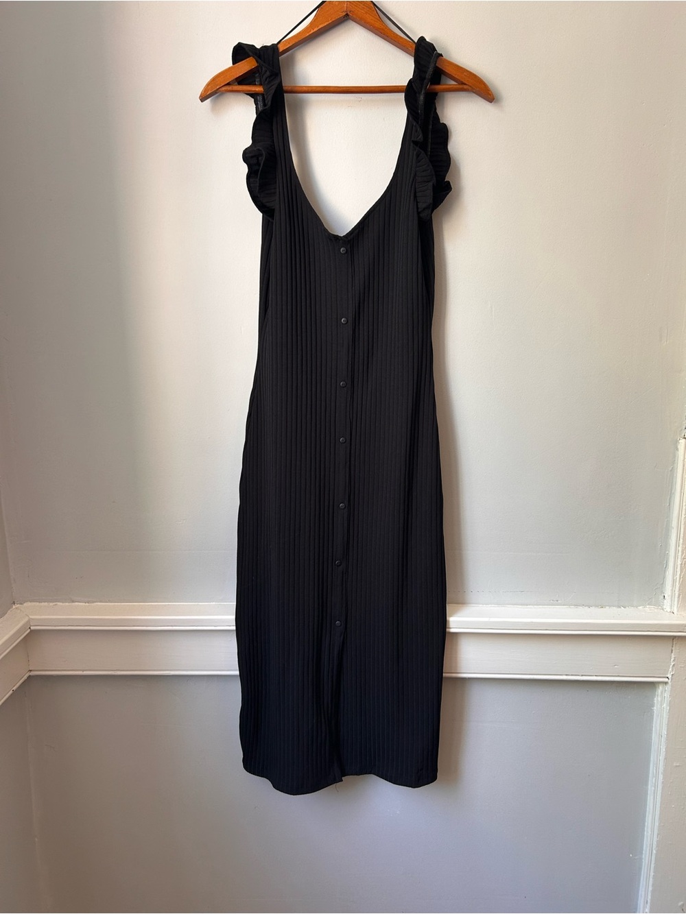NWT ZARA Size Sm Button Front Ribbed Sheath Midi Dress Black Sleeveless Ruffles